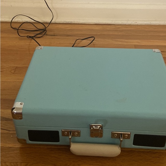 Crosley Bluetooth & Vinyl player - Picture 8 of 8